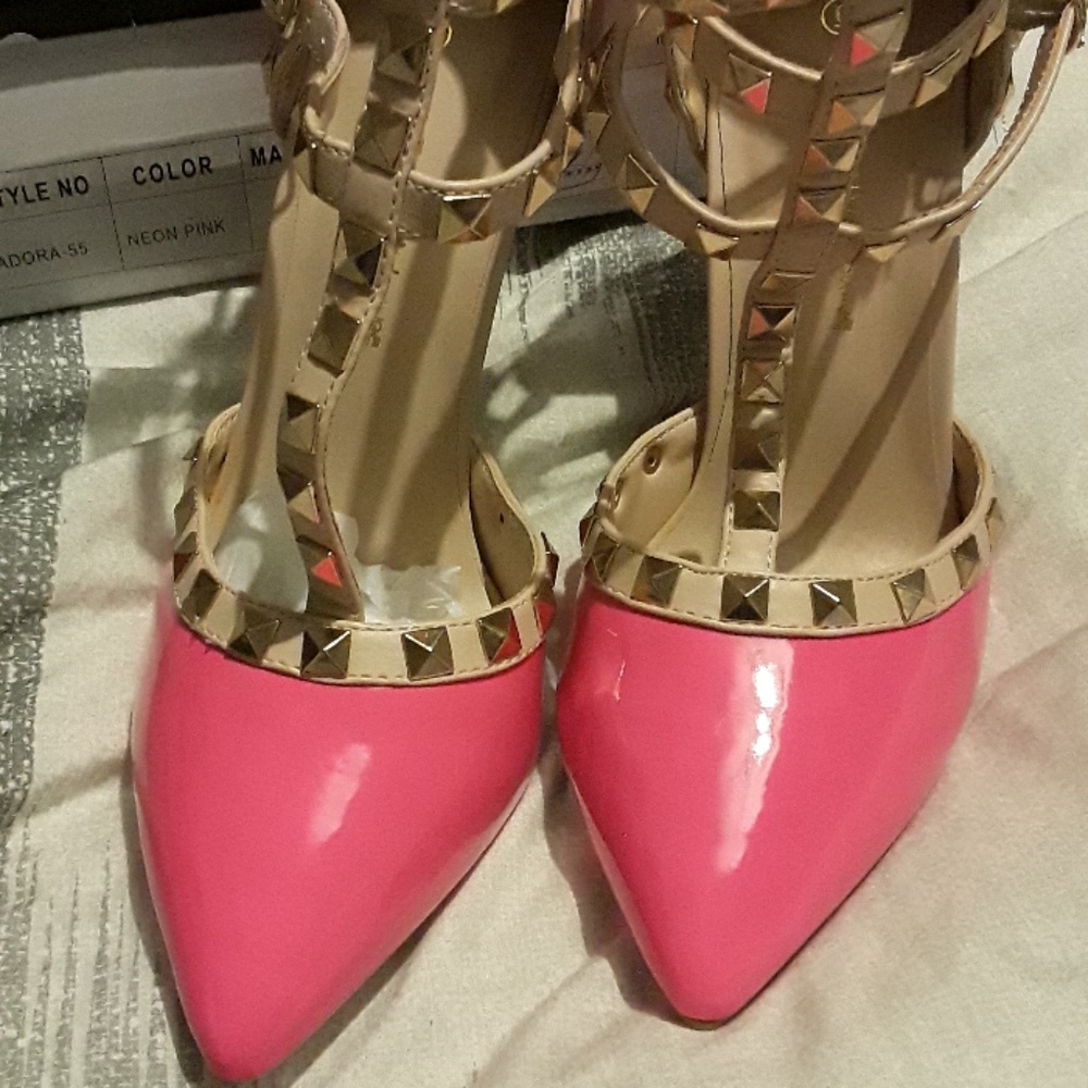 Neon pink and nude color 4 inch heels - Picture 2 of 7